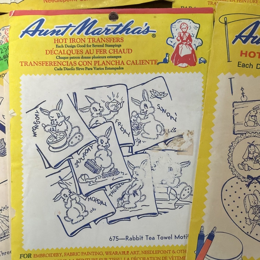 9- Vintage Aunt Martha's Hot Iron Transfers Embroidery Textile Painting Wearable - Picture 8 of 10